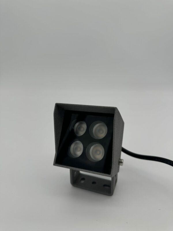 Outdoor LED Spotlight T5 – Compact, Powerful, and Durable